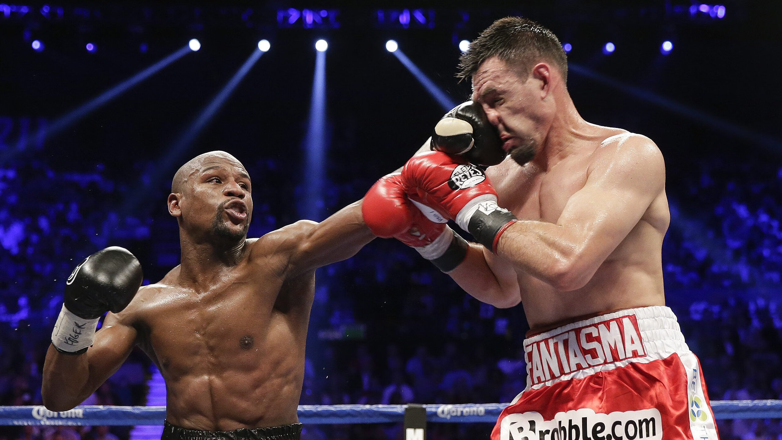 世界杯小组赛：德国4比0狂胜中北美弱旅 扫清预选赛“阴影”